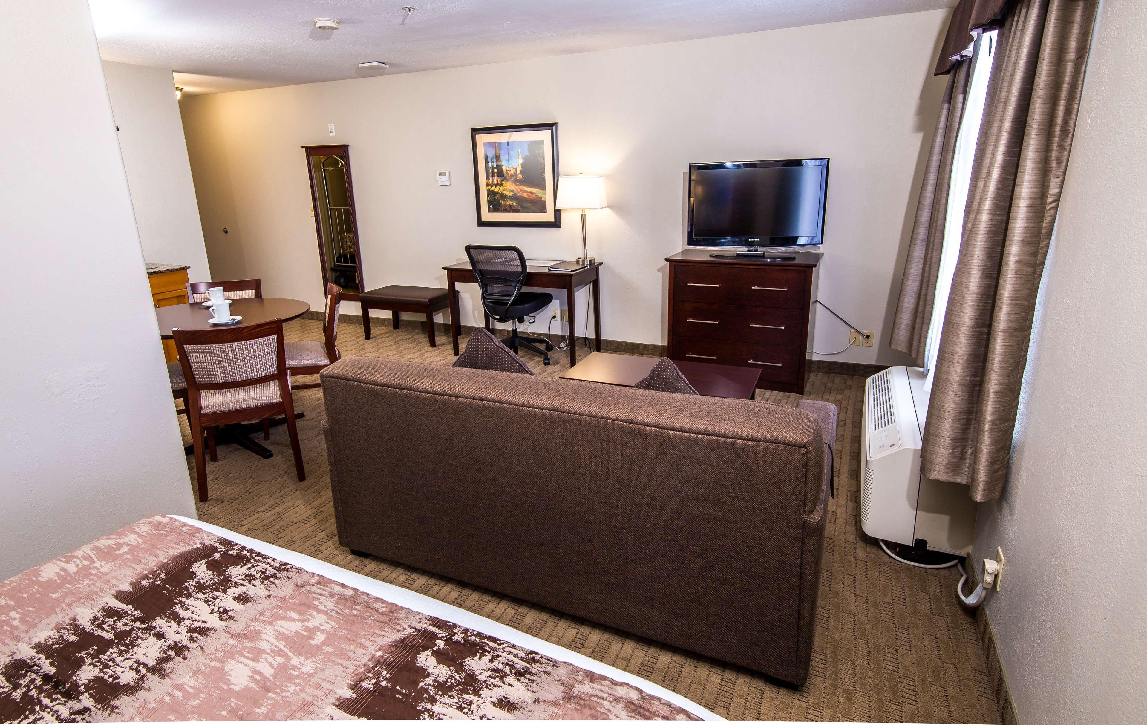 Best Western Plus Pembina Inn & Suites Виннипег Экстерьер фото