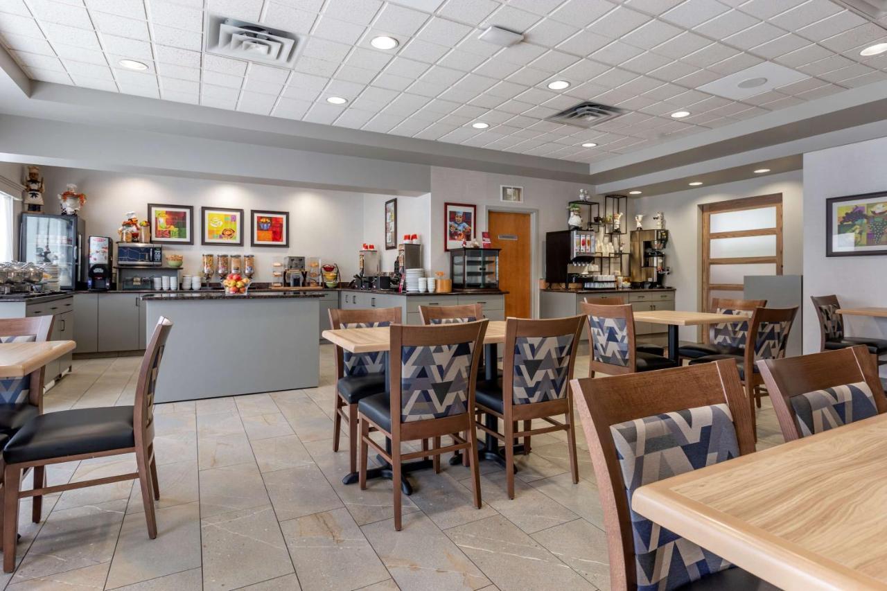 Best Western Plus Pembina Inn & Suites Виннипег Экстерьер фото