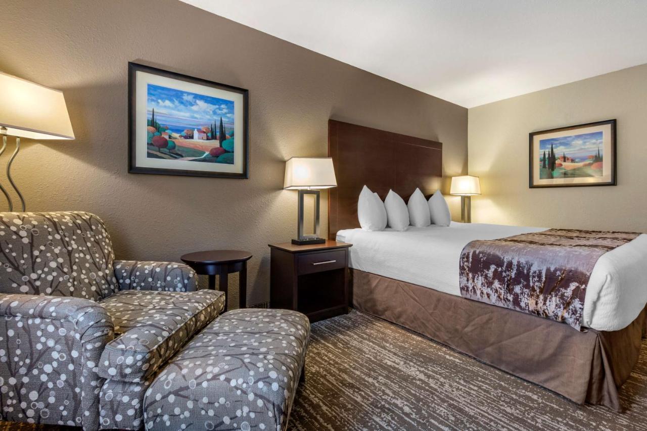Best Western Plus Pembina Inn & Suites Виннипег Экстерьер фото