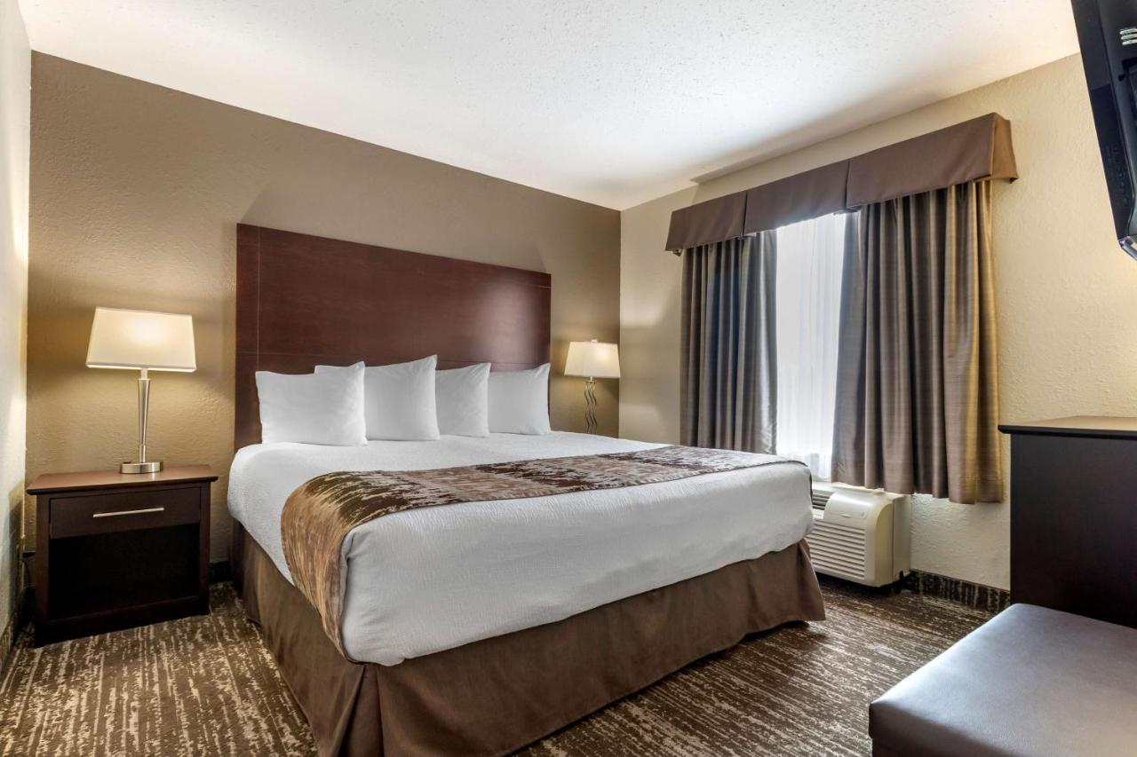 Best Western Plus Pembina Inn & Suites Виннипег Экстерьер фото